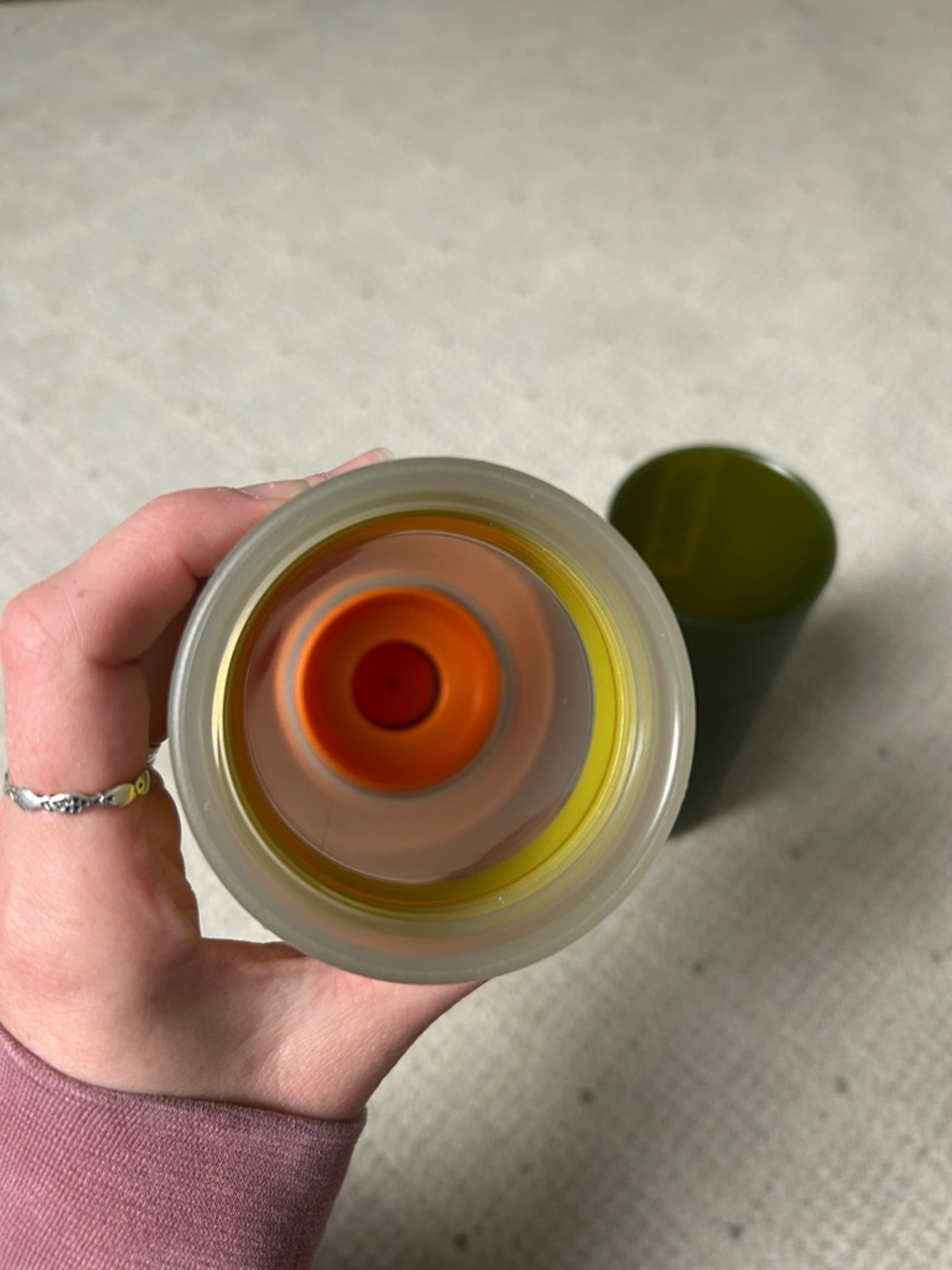 GRAYL Water Purifier Bottle - Olive Green with Yellow Trim - Picture 4 of 8